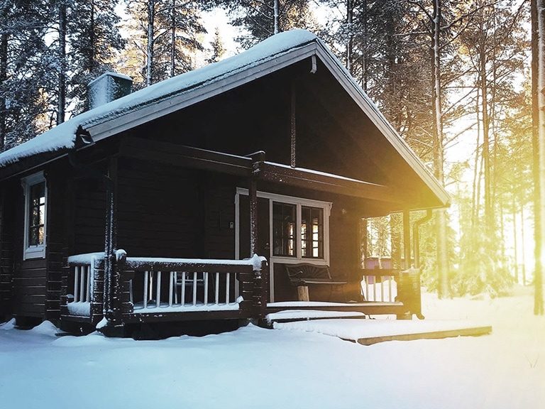 Cottage_exterior_winter2